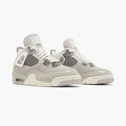 Air Jordan 4 Retro Frozen Moments