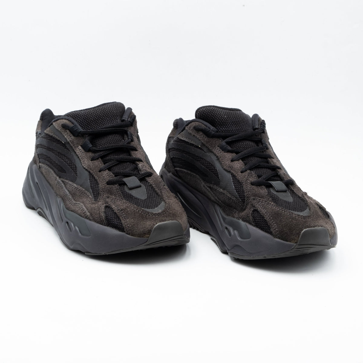 Adidas Yeezy Boost 700 V2 Vanta