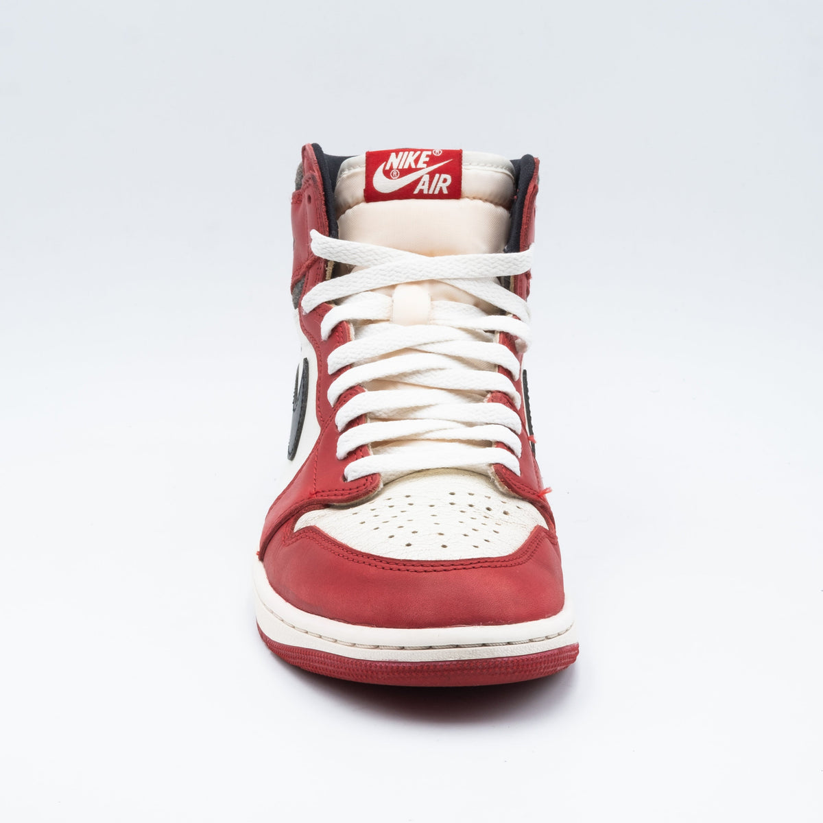 Air Jordan 1 Retro High OG Chicago Lost and Found