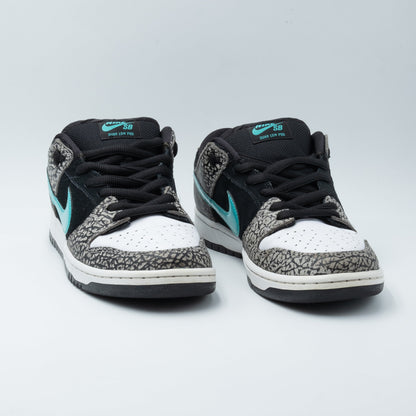 Nike Dunk SB Low atmos Elephant