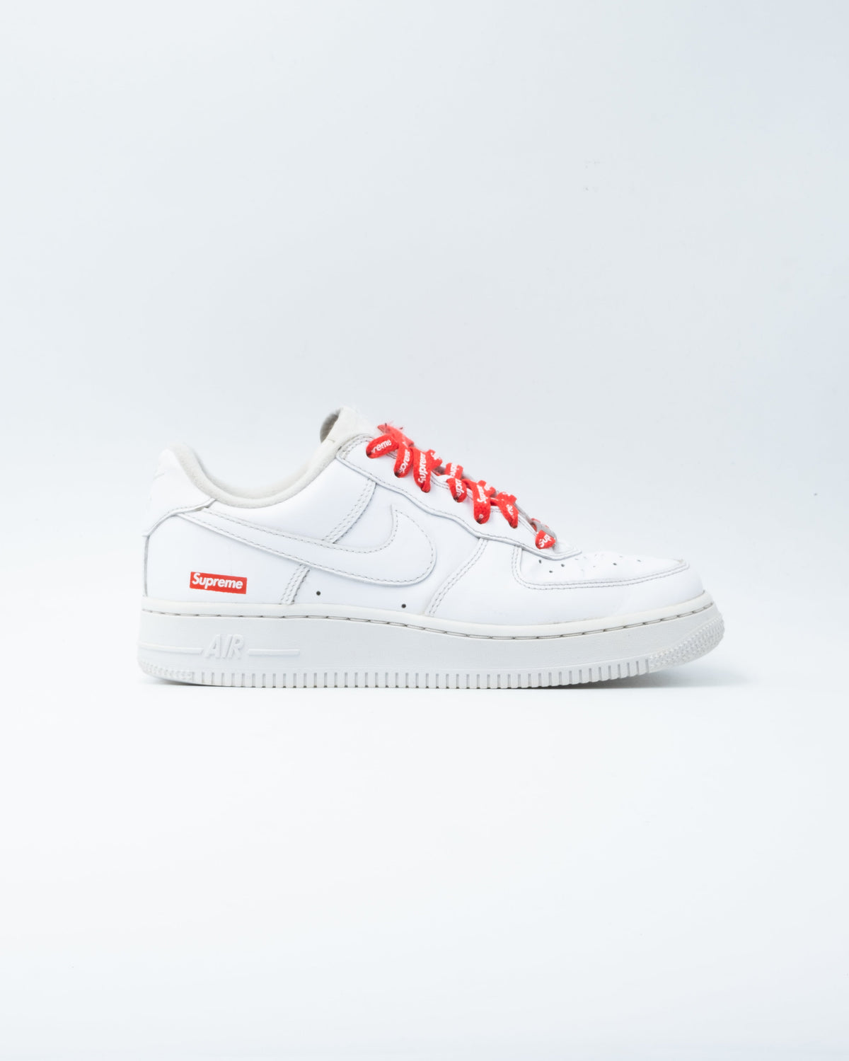Nike Air Force 1 Low Supreme White
