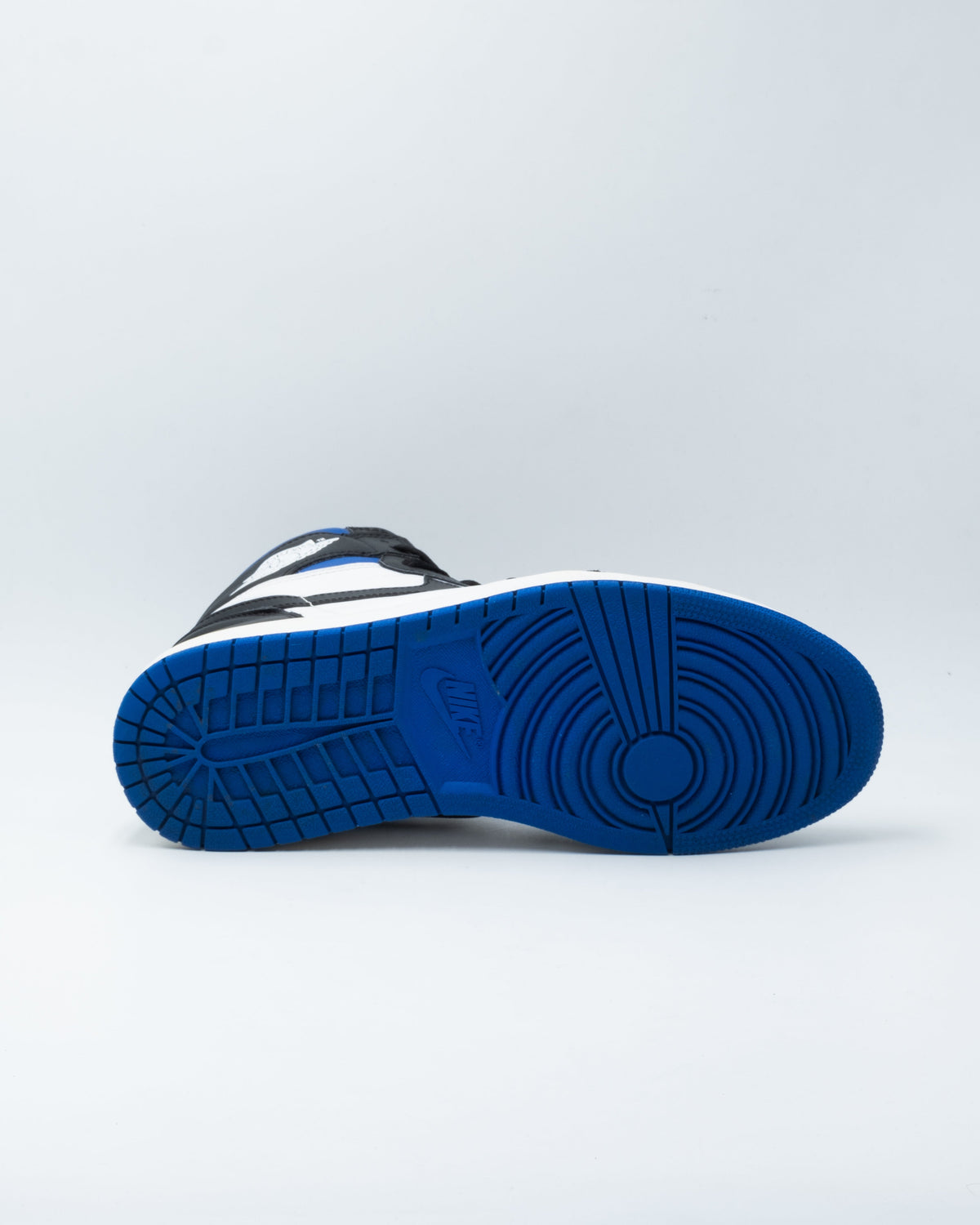 Air Jordan 1 Retro High Royal Toe