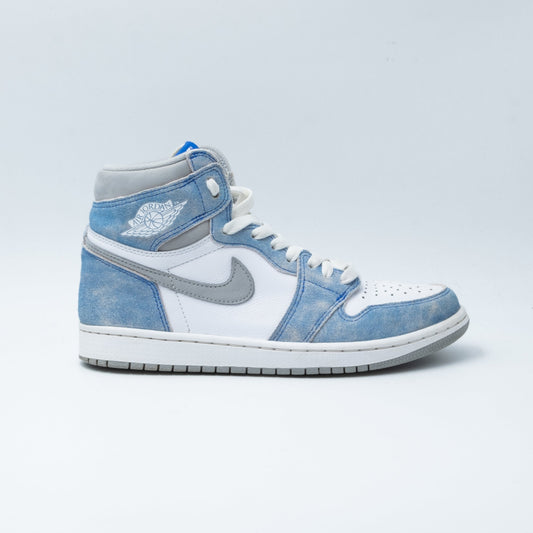 Air Jordan 1 Retro High Hyper Royal Smoke Grey