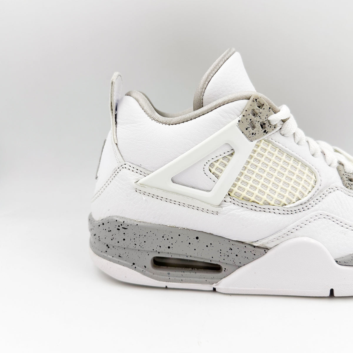Air Jordan 4 Retro White Oreo