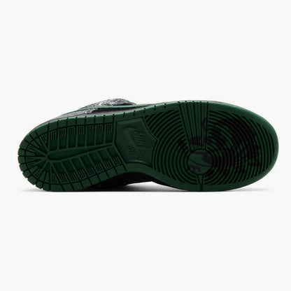 Nike Dunk SB Low There Skateboards