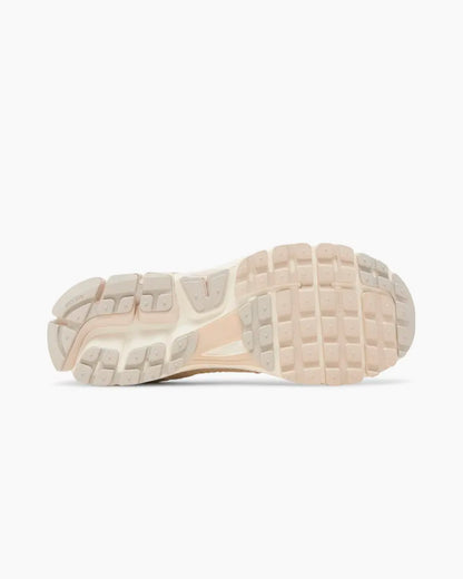Nike Zoom Vomero 5 Light Orewood Brown