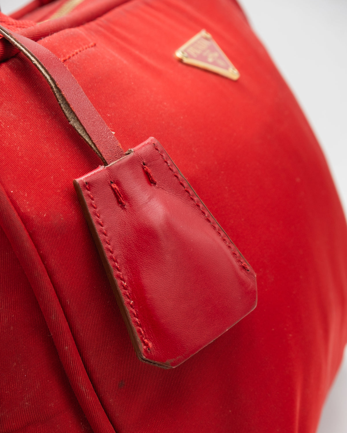 Prada Sac à Main Nylon Red