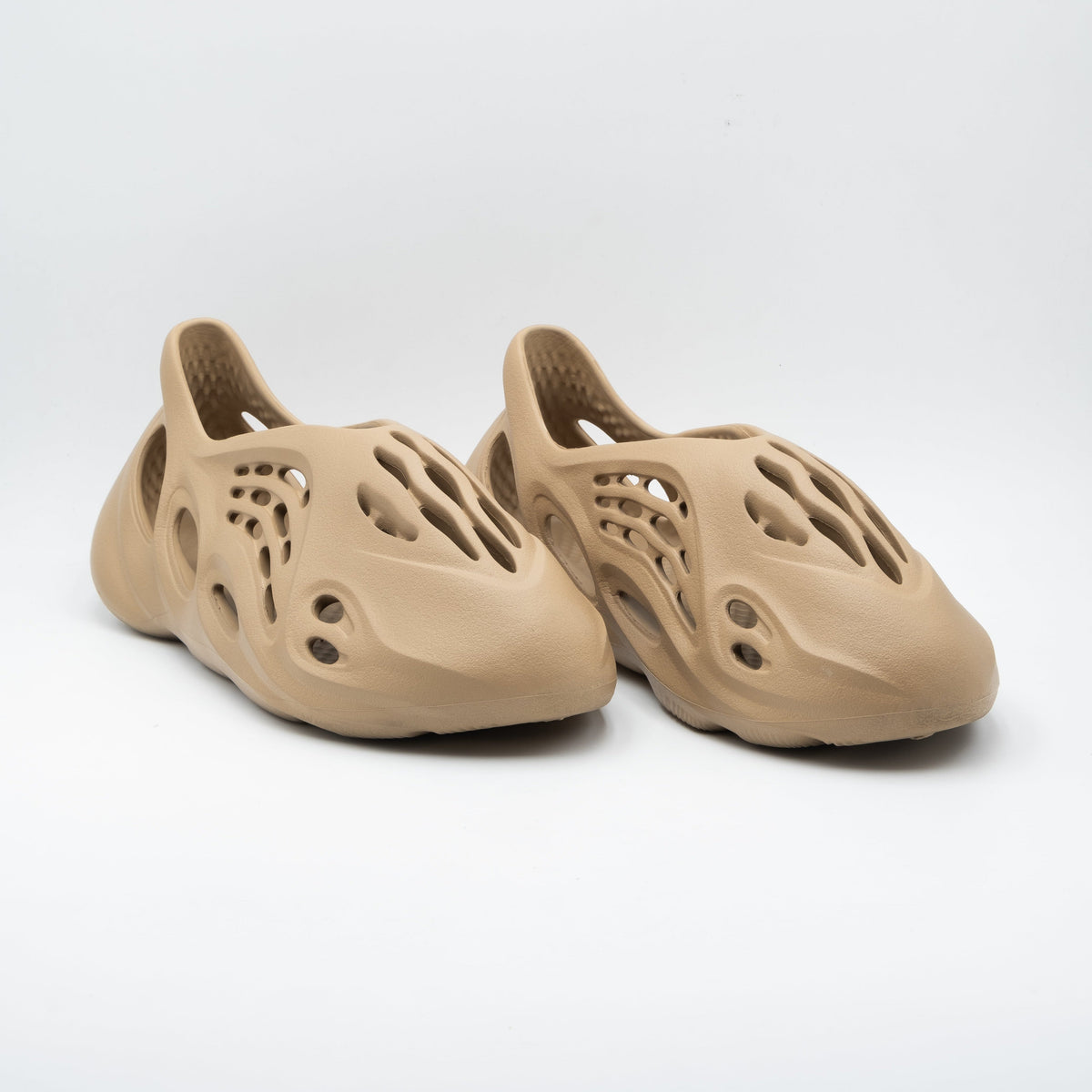 Adidas Yeezy Foam RNR Clay Taupe
