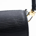 Louis Vuitton Sac à main Mini Papillon Soufflot Epi Noir