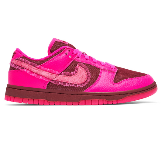 Nike Dunk Low Valentine's Day
