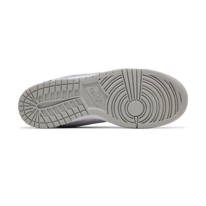 Nike Dunk SB Low Supreme 94 White Metallic Silver