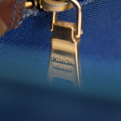 Prada Sac à main Canapa MM Bleu